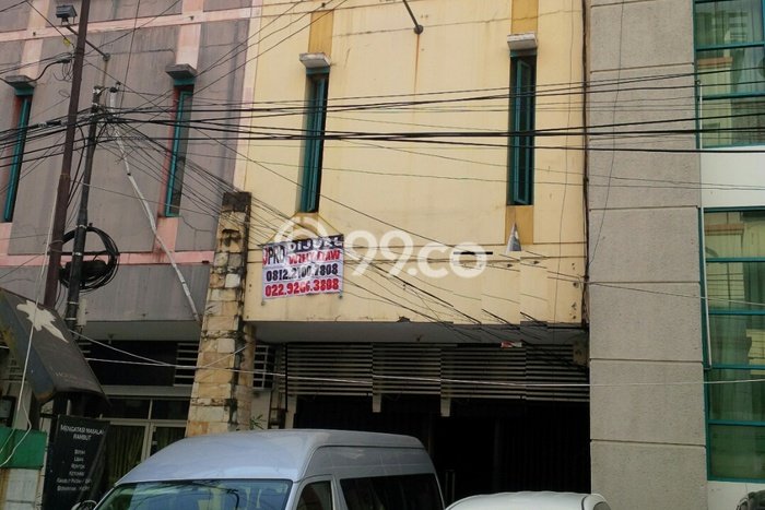 Ruko Dijual di Prime Area Bandung Luas 210m2 Ruko Dijual di Prime Area Bandung Luas 210m2