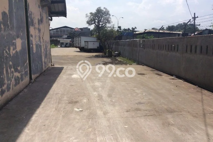 Unit Gudang Disewakan di Soekarno Hatta di Area Ramai & Strategis Unit Gudang Disewakan di Soekarno Hatta di Area Ramai & Strategis