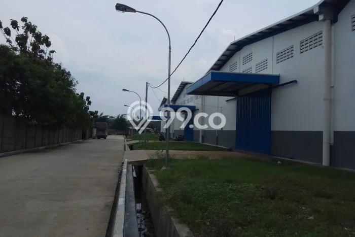 Gudang Disewa di Bogor dengan LB 3000m2 Area Komersial Ramai Gudang Disewa di Bogor dengan LB 3000m2 Area Komersial Ramai