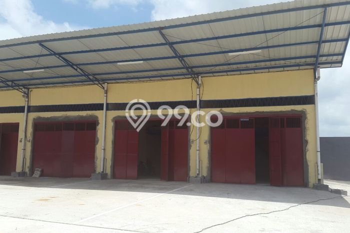 Unit Gudang Dijual di Makassar LT 1m2 & LB 0m2 Unit Gudang Dijual di Makassar LT 1m2 & LB 0m2