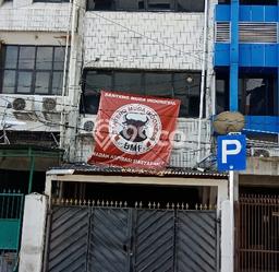 Ruko Dijual di Jakarta Pusat LT 63m2 & LB 220m2 Lokasi Terbaik! Ruko Dijual di Jakarta Pusat LT 63m2 & LB 220m2 Lokasi Terbaik!