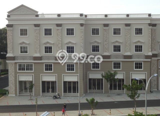 LOKASI TERBAIK! Ruko Kawasan Green Lake City, Luas 213m², Akses Strategis LOKASI TERBAIK! Ruko Kawasan Green Lake City, Luas 213m², Akses Strategis