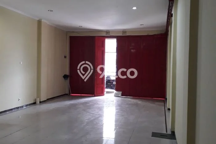Ruko 3,5 Lantai di Daerah Lemahneundeut Sukajadi Ruko 3,5 Lantai di Daerah Lemahneundeut Sukajadi