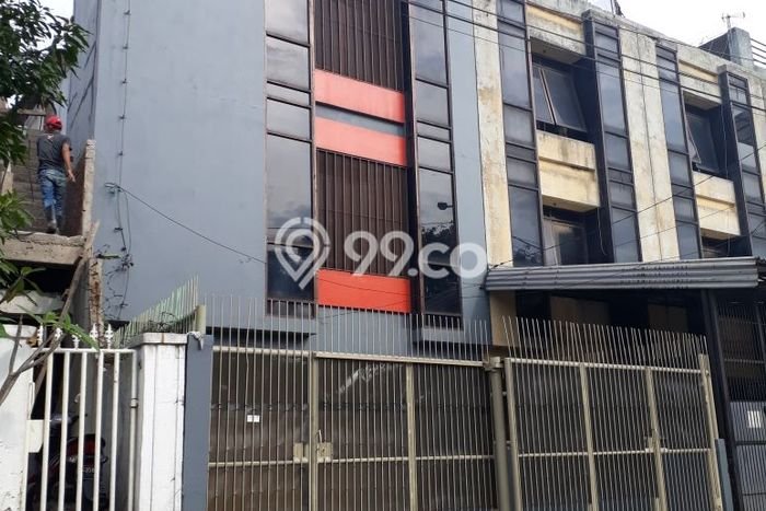 Terawat 3,5 Lantai (Full Renov) di Sayap Soekarno Hatta, Pasirluyu Terawat 3,5 Lantai (Full Renov) di Sayap Soekarno Hatta, Pasirluyu
