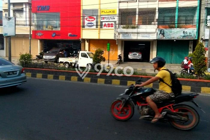 Unit Komersial Dijual di Jombang Cilegon 360m2 Unit Komersial Dijual di Jombang Cilegon 360m2