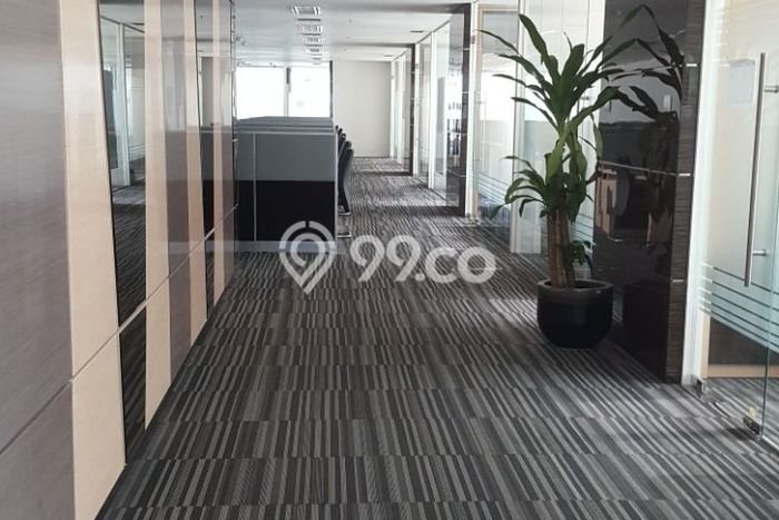 Kantor Kawasan Sudirman, Luas 131m², Posisi Jalan Utama Kantor Kawasan Sudirman, Luas 131m², Posisi Jalan Utama