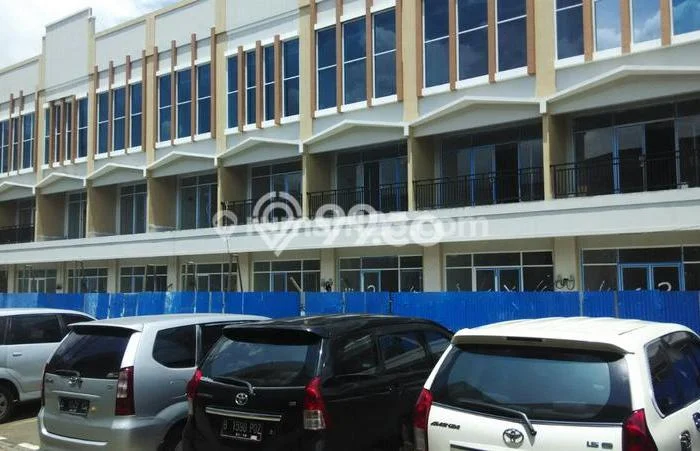 AREA BISNIS! Ruko Kawasan Karawang Barat, Luas 196m², Mainroad, Strategis AREA BISNIS! Ruko Kawasan Karawang Barat, Luas 196m², Mainroad, Strategis