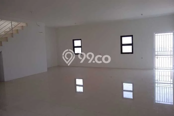 Disewakan Ruko di Kawasan Ramai Pluit Luas 684m2 Disewakan Ruko di Kawasan Ramai Pluit Luas 684m2