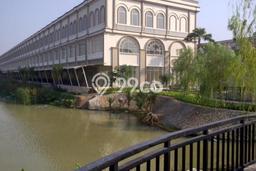 Ruko Area Komersial di Green Lake City, Luas 236m², Siap Usaha Ruko Area Komersial di Green Lake City, Luas 236m², Siap Usaha
