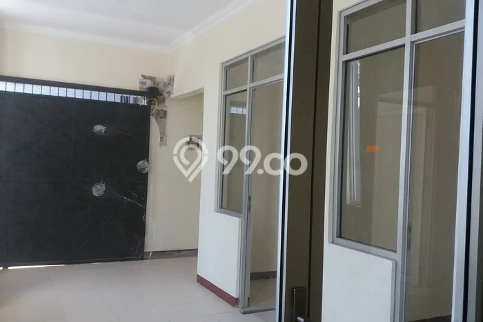 Gudang Disewa di Bandung dengan LB 2000m2 Area Komersial Ramai Gudang Disewa di Bandung dengan LB 2000m2 Area Komersial Ramai
