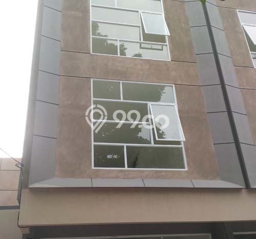 For Rent Ruko Kawasan Bintaro, Luas 300m², Area Bisnis For Rent Ruko Kawasan Bintaro, Luas 300m², Area Bisnis