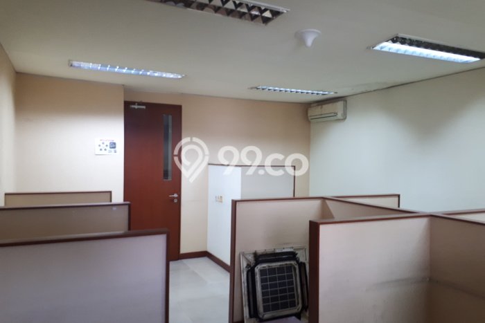 Ruko Premium di Sudirman, Luas 245m², Mainroad, Tingkat Keramaian Tinggi Ruko Premium di Sudirman, Luas 245m², Mainroad, Tingkat Keramaian Tinggi