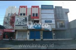 LOKASI STRATEGIS! Ruko di Serengan, Luas 235m², Jalan Utama LOKASI STRATEGIS! Ruko di Serengan, Luas 235m², Jalan Utama