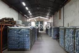 KEUNTUNGAN BERLIPAT! Gudang Kawasan Gedangan, Luas 240m², Pusat Bisnis KEUNTUNGAN BERLIPAT! Gudang Kawasan Gedangan, Luas 240m², Pusat Bisnis