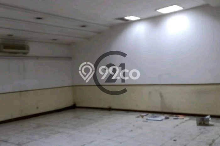 Lokasi Strategis! Dijual Ruko Bisnis di Kebon Jeruk, Jakarta Barat Kondisi Bagus Lokasi Strategis! Dijual Ruko Bisnis di Kebon Jeruk, Jakarta Barat Kondisi Bagus