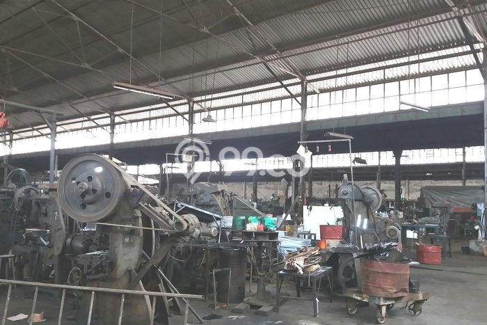 Gudang untuk Disewa di Pusat Bandung Luas Bangunan 2000m2 Gudang untuk Disewa di Pusat Bandung Luas Bangunan 2000m2