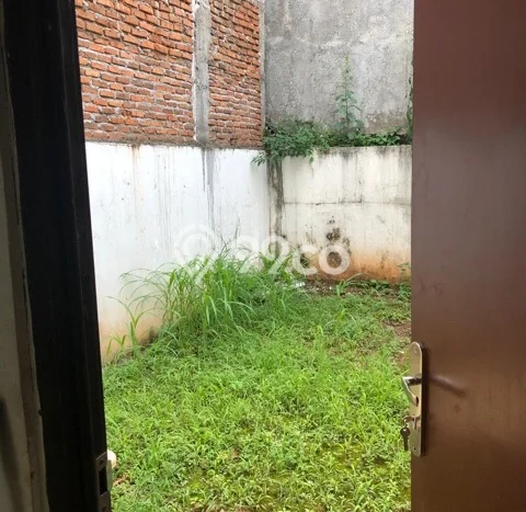 Dijual! Ruko di Margonda Depok LT 80m2 / LB 136m2 Kawasan Bisnis Dijual! Ruko di Margonda Depok LT 80m2 / LB 136m2 Kawasan Bisnis