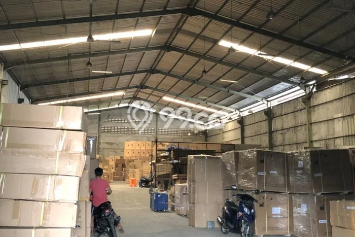 Gudang Disewakan di Petir, Luas 1000m², Area Bisnis, Jalan Strategis Gudang Disewakan di Petir, Luas 1000m², Area Bisnis, Jalan Strategis