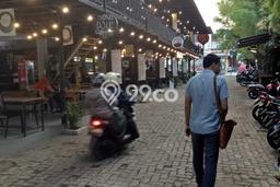 Unit Komersial Dijual di Jakarta Timur LT 4350m2 & LB 1400m2 Unit Komersial Dijual di Jakarta Timur LT 4350m2 & LB 1400m2