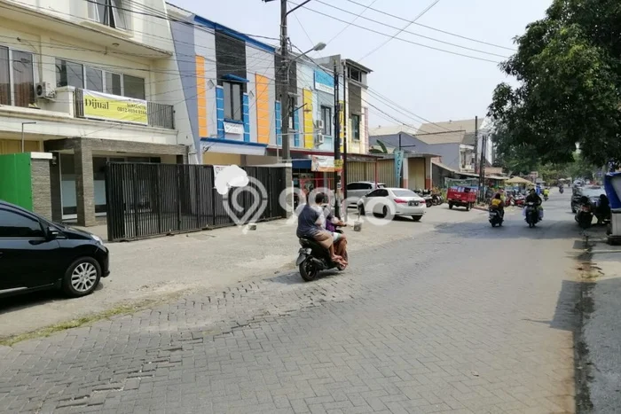 Ruko Favorit Dijual di Rawalumbu Bekasi Area Pusat Bisnis Ruko Favorit Dijual di Rawalumbu Bekasi Area Pusat Bisnis