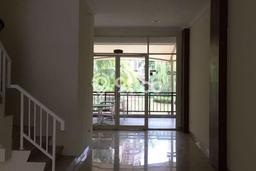 FOR RENT! Ruko di Green Lake City Cocok untuk Bisnis 236m2 FOR RENT! Ruko di Green Lake City Cocok untuk Bisnis 236m2
