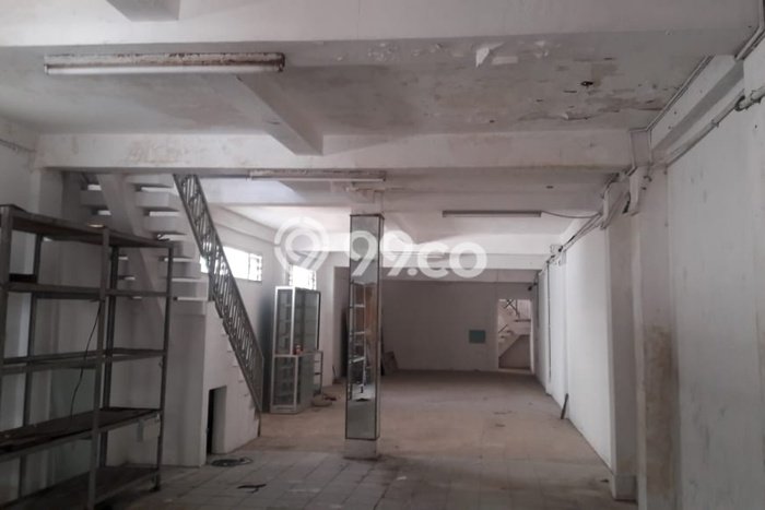 Ruko For Rent di Mataram, Luas 198m², Lokasi Komersial Ruko For Rent di Mataram, Luas 198m², Lokasi Komersial