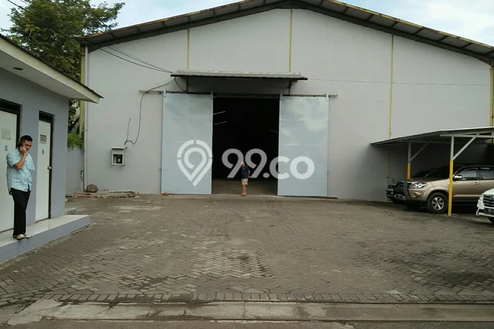 Disewakan Gudang di Pusat Kota Surabaya Ramai Strategis Disewakan Gudang di Pusat Kota Surabaya Ramai Strategis