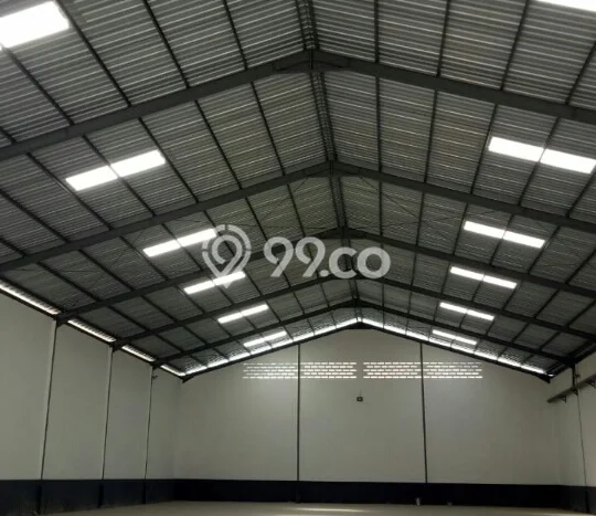 Unit Gudang Disewakan di Margomulyo di Area Ramai & Strategis Unit Gudang Disewakan di Margomulyo di Area Ramai & Strategis