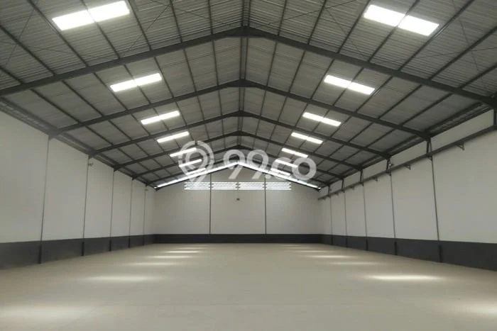 Unit Gudang Tersedia di Margomulyo Spesifikasi LB 2000m2 Unit Gudang Tersedia di Margomulyo Spesifikasi LB 2000m2