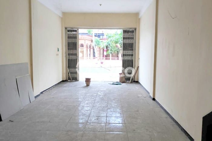 Ruko Dijual di Sananwetan LT 69m2, LB 138m2 Solusi Investasi Cerdas Ruko Dijual di Sananwetan LT 69m2, LB 138m2 Solusi Investasi Cerdas