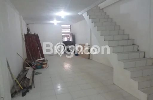 Ruko Dijual di Jakarta Barat LT 67m2 & LB 225m2 Lokasi Terbaik! Ruko Dijual di Jakarta Barat LT 67m2 & LB 225m2 Lokasi Terbaik!
