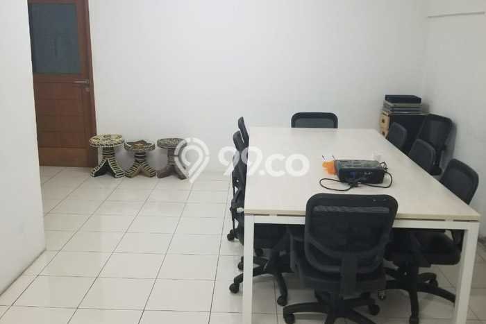 Ruko Dijual di Prime Area Jakarta Barat Luas 300m2 Ruko Dijual di Prime Area Jakarta Barat Luas 300m2