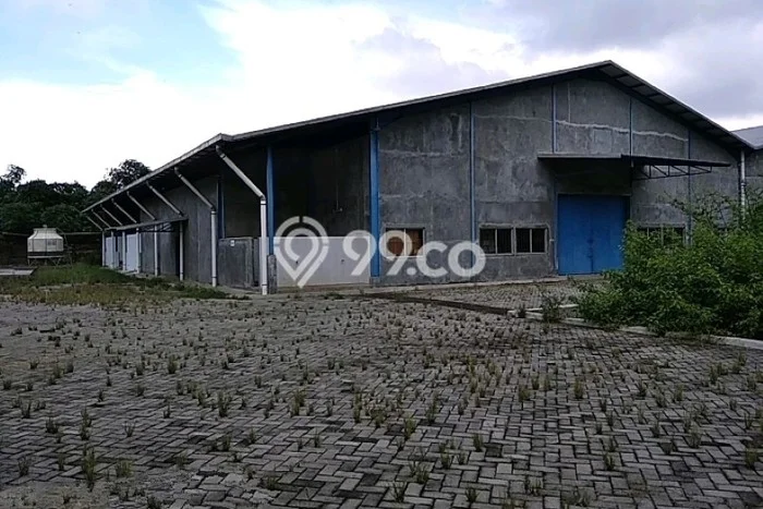 Disewakan Gudang di Kawasan Ramai Pudak Payung Luas 748m2 Disewakan Gudang di Kawasan Ramai Pudak Payung Luas 748m2