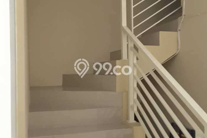 Unit Ruko Dijual di Tenggilis Mejoyo Surabaya 100m2 Unit Ruko Dijual di Tenggilis Mejoyo Surabaya 100m2