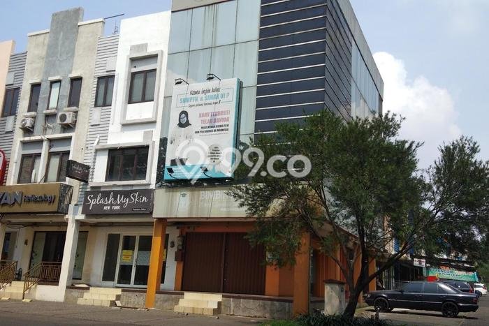 Ruko Disewa di Jakarta Timur dengan LB 200m2 Area Komersial Ramai Ruko Disewa di Jakarta Timur dengan LB 200m2 Area Komersial Ramai