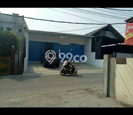 LOKASI BISNIS! Ruko Disewakan di Bitung, Luas 180m², Akses Utama LOKASI BISNIS! Ruko Disewakan di Bitung, Luas 180m², Akses Utama