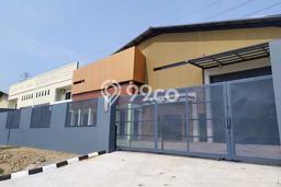 Pabrik Area Premium di Cikarang, Luas 1100m², Mainroad Pabrik Area Premium di Cikarang, Luas 1100m², Mainroad