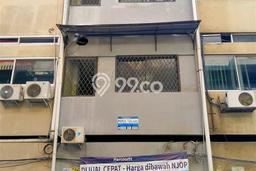 Ruko Dijual di Jakarta Barat LT 63m2 & LB 252m2 Lokasi Terbaik! Ruko Dijual di Jakarta Barat LT 63m2 & LB 252m2 Lokasi Terbaik!