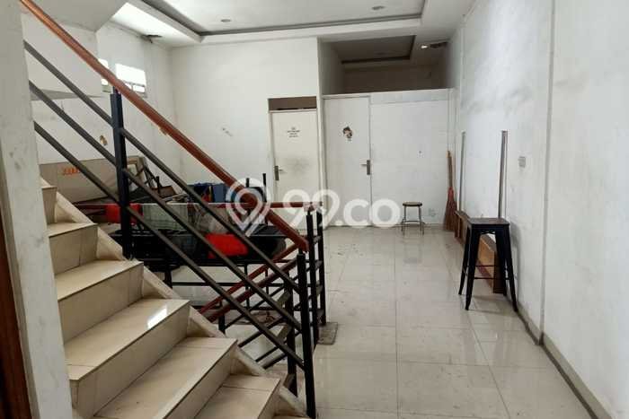 Ruko Bagus Dijual LB 326m2 Lokasi Strategis Bandung Area Cocok untuk Berbisnis Ruko Bagus Dijual LB 326m2 Lokasi Strategis Bandung Area Cocok untuk Berbisnis