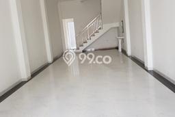Unit Ruko Dijual di Jakarta Timur LT 110m2 & LB 250m2 Unit Ruko Dijual di Jakarta Timur LT 110m2 & LB 250m2
