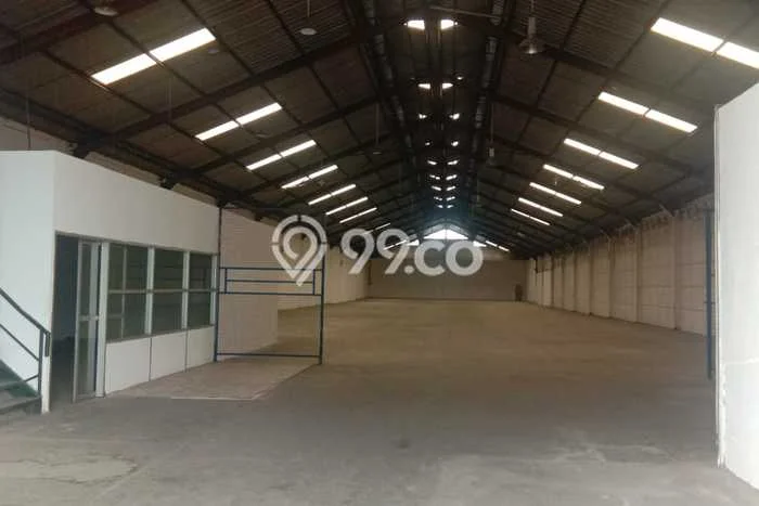 Unit Gudang Paling Strategis di Ciracas Jakarta Timur dengan LB 1800m2 Unit Gudang Paling Strategis di Ciracas Jakarta Timur dengan LB 1800m2