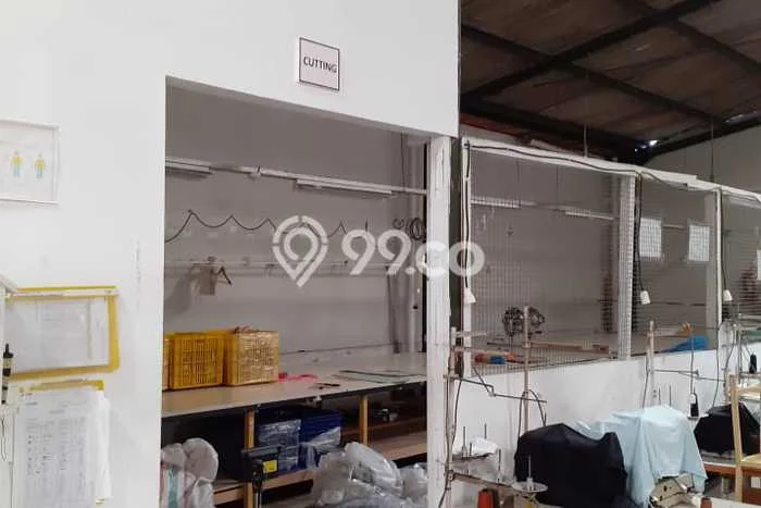 Disewakan Gudang di Kawasan Ramai Pasir Kaliki Luas 575m2 Disewakan Gudang di Kawasan Ramai Pasir Kaliki Luas 575m2