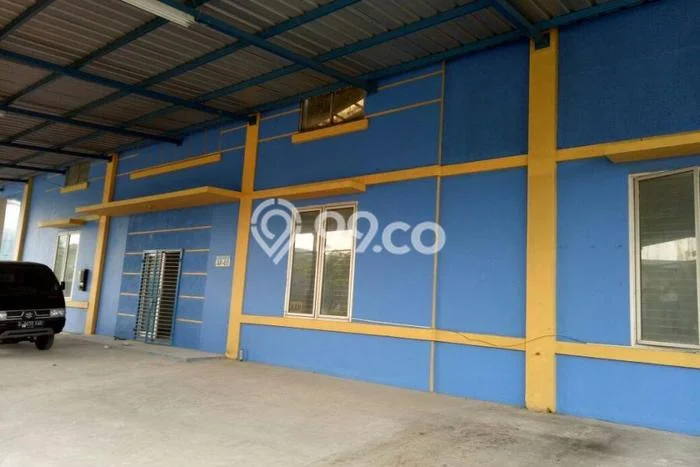 Unit Gudang Disewakan di Cikarang di Area Ramai & Strategis Unit Gudang Disewakan di Cikarang di Area Ramai & Strategis