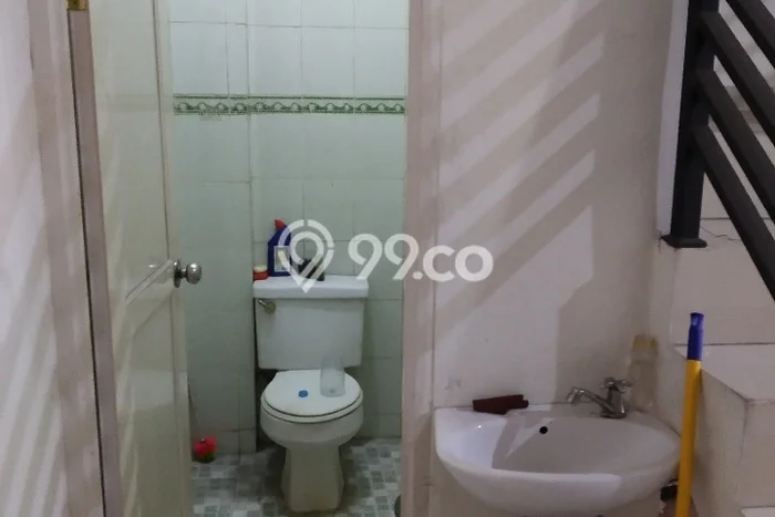 Disewakan Ruko di Kawasan Ramai Veteran Luas 225m2 Disewakan Ruko di Kawasan Ramai Veteran Luas 225m2