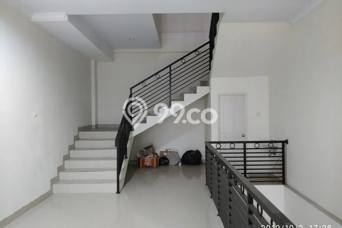 Disewakan Ruko di Kawasan Ramai Veteran Luas 225m2 Disewakan Ruko di Kawasan Ramai Veteran Luas 225m2