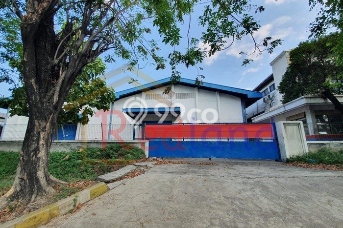 Unit Gudang Disewa Lokasi Ngaliyan, Semarang Spesifikasi Luas Bangunan 1500m2 Unit Gudang Disewa Lokasi Ngaliyan, Semarang Spesifikasi Luas Bangunan 1500m2