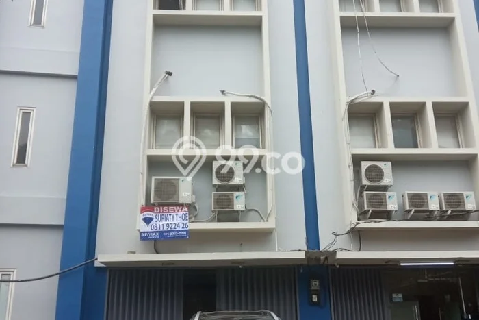 Unit Ruko Disewa Lokasi Karang Tengah, Tangerang Spesifikasi Luas Bangunan 670m2 Unit Ruko Disewa Lokasi Karang Tengah, Tangerang Spesifikasi Luas Bangunan 670m2