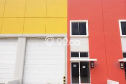 Gudang Strategis Kawasan Cakung, Luas 378m², Kawasan Bisnis, Tingkat Keramaian Tinggi Gudang Strategis Kawasan Cakung, Luas 378m², Kawasan Bisnis, Tingkat Keramaian Tinggi