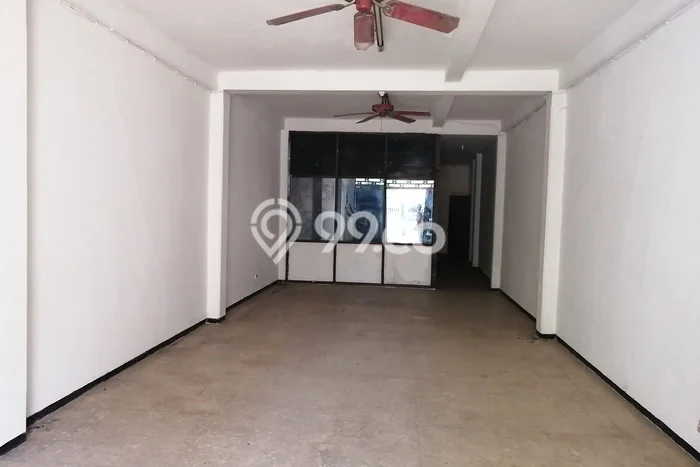 Ruko Kawasan Kapasan, Luas 200m², Pusat Bisnis, Lokasi Premium Ruko Kawasan Kapasan, Luas 200m², Pusat Bisnis, Lokasi Premium