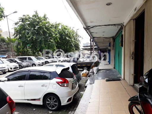 Ruko untuk Disewa di Pusat Jakarta Pusat Luas Bangunan 225m2 Ruko untuk Disewa di Pusat Jakarta Pusat Luas Bangunan 225m2
